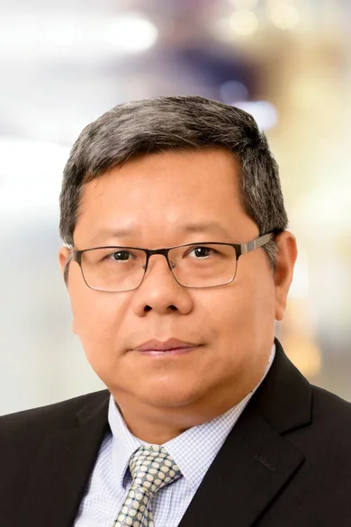 Portrait of Ming Guo, REALTOR® | GRI | NRLUX.